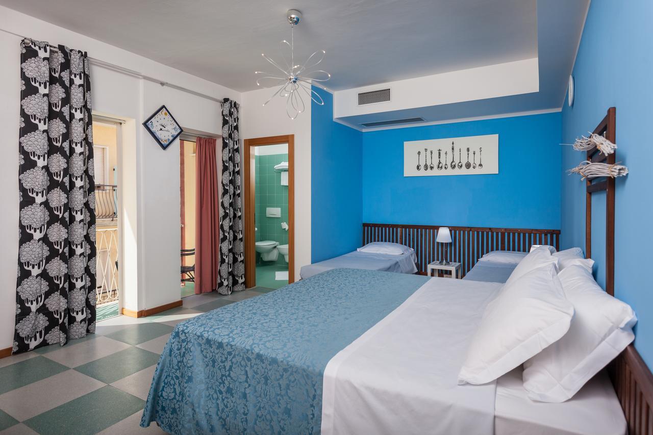 Hotel Resort Marinella Gabicce Mare Exterior foto